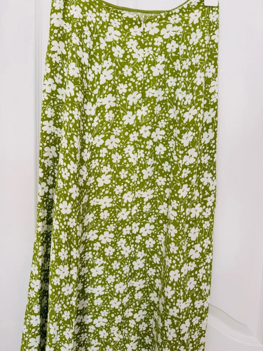 🍒Reformation Zoe Midi Skirt in Tempo